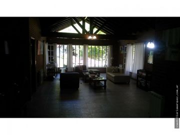 CASA EN VENTA EN PINAMAR