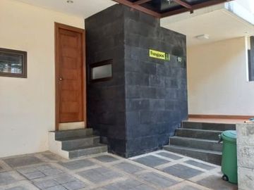 DISEWAKAN RUMAH 2 LT FURNISHED SIAP HUNI DI M KHAFI JAGAKARSA