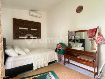 Rumah Luas 266M2 di Cirendeu 1 Lantai Asri & Terawat