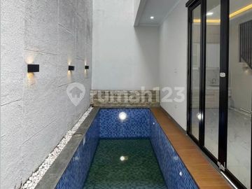 Rumah Scandinavian Minimalis Private Pool di Jagakarsa