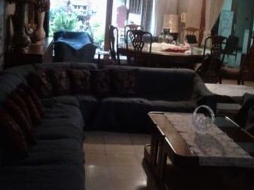 Rumah Terawat di Sayap Riau dkt Gasibu GedungSate Bandung