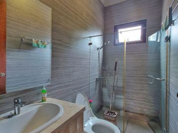 RUMAH ISTIMEWA dgn S.POOL at Jl TAMAN RADIO DALAM, JAKSEL