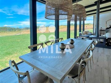 Amplia casa seminueva en Llanquihue, condominio, vistas