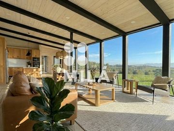 Amplia casa seminueva en Llanquihue, condominio, vistas