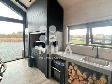 Amplia casa seminueva en Llanquihue, condominio, vistas