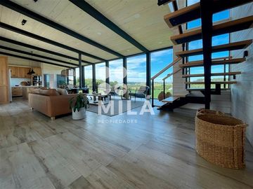 Amplia casa seminueva en Llanquihue, condominio, vistas