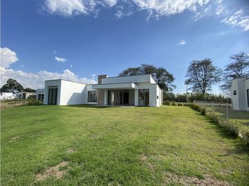 Se Vende Hermosa Casa Campestre Con en Sector el Tigre - Pereira