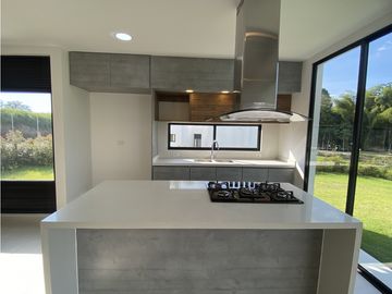 Se Vende Hermosa Casa Campestre Con en Sector el Tigre - Pereira