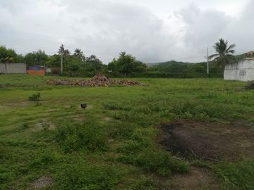 Terreno de mas de nueve hectáreas en El Bejuco