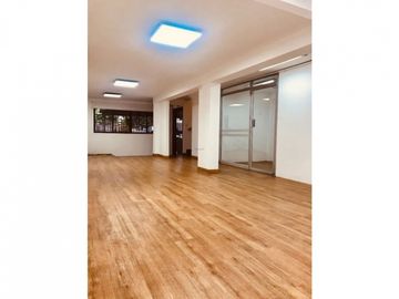 Se Vende DUPLEX EN OBARRIO listo para ocupar.