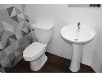Se Vende DUPLEX EN OBARRIO listo para ocupar.