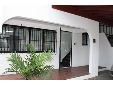 Se Vende DUPLEX EN OBARRIO listo para ocupar.