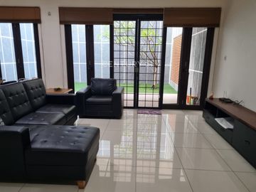 Dijual Cepat Rumah Cantik Di Cluster Eksklusif Asia Tropis