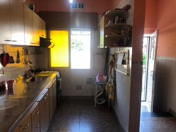 Casa 5 amb 2 baños terraza quincho  Oportunidad