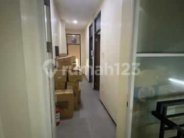 Ruko Bagus 3,5 Lantai Lokasi Strategis di Gandaria, Jakarta Selatan