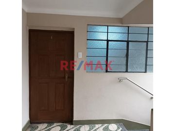 ¡Vive cerca de todo! Este cómodo y bien distribuido departamento remodelado de 102.64 m² se encuentra en una ubicación estratégica: 
A unas cuadras d