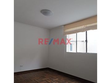 ¡Vive cerca de todo! Este cómodo y bien distribuido departamento remodelado de 102.64 m² se encuentra en una ubicación estratégica: 
A unas cuadras d
