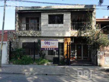 VENTA DE CASA 5 AMBIENTES EN LOMAS DEL MIRADOR