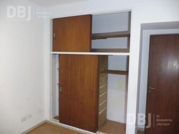VENTA DE CASA 5 AMBIENTES EN LOMAS DEL MIRADOR