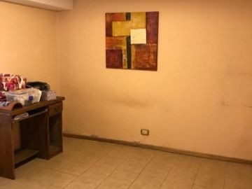 VENTA PRECIOSA CASA DE 4 AMBIENTES. QUILMES OESTE