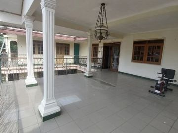 Rumah 2 lantai pinggir jlan akses dekat tol brigif