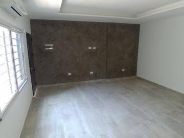 Departamento Tipo Casa en venta en Lanus Este