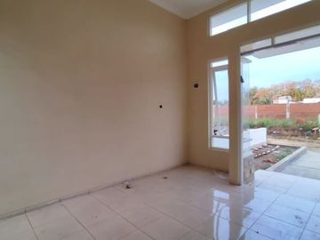 RUMAH STRATEGIS DEKAT EXIT TOL ASRIKATON PAKIS & BANDARA