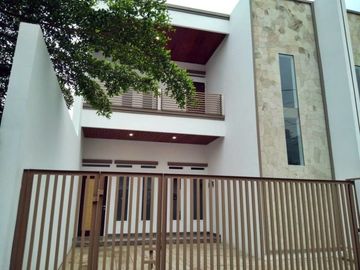 Rumah LUX Cikutra Siap Huni