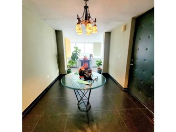 Se vende Apto en El Carmen