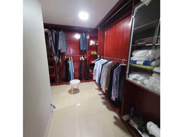 Se vende Apto en El Carmen