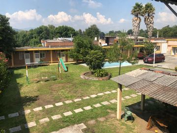 HOTEL EN VENTA SAN PEDRO JACUARO, CERCA DE LOS AZUFRES MICHOACÁN