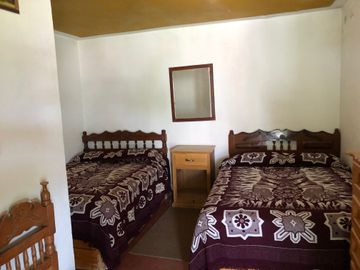 HOTEL EN VENTA SAN PEDRO JACUARO, CERCA DE LOS AZUFRES MICHOACÁN