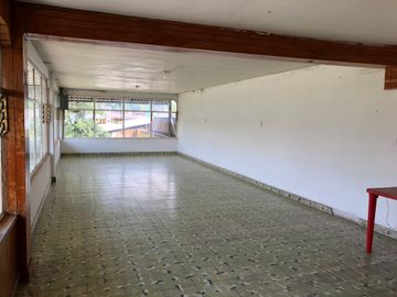 HOTEL EN VENTA SAN PEDRO JACUARO, CERCA DE LOS AZUFRES MICHOACÁN