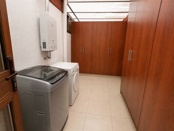 Casa en condominio no perimetral, colegios y universidades!!