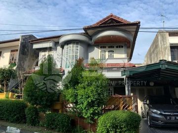 Rumah Megah Perum dkt Hartono Mall condongcatur dlm Ringroad