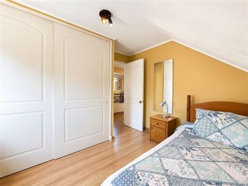 Casa en venta de 5D, 3B, 2E, en Peñalolén