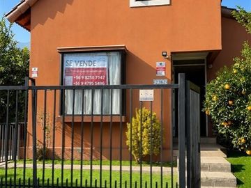 Casa en venta de 5D, 3B, 2E, en Peñalolén