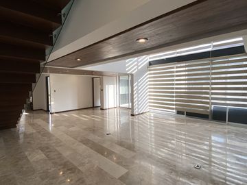 CASA EN LOMA DE GOLF PRIVADA TRES MARIAS
