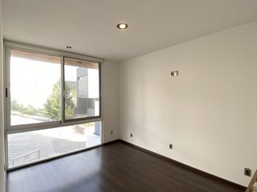 CASA EN LOMA DE GOLF PRIVADA TRES MARIAS