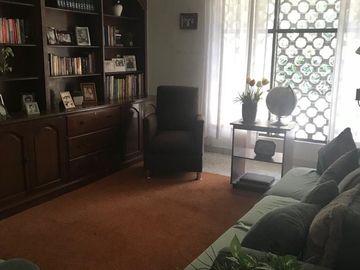 Hermosa Casa en Venta en Jardines de Irapuato, excelente ubicación