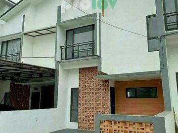 Rumah Strategis Murah 2 Lantai Di Arcamanik Bandung