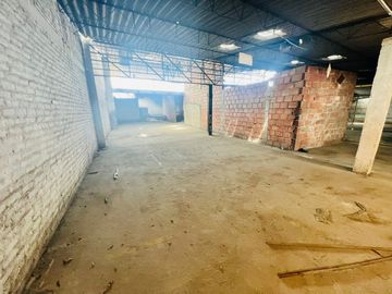 local en arriendo en siete de agosto. Cod A4304