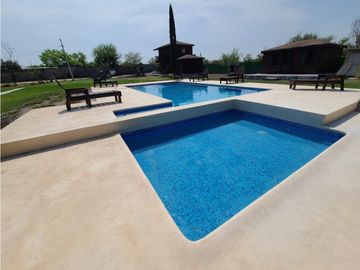 QUINTA CAMPESTRE EN VENTA EN LOS GIRASOLES EN PESQUERIA NL ALF