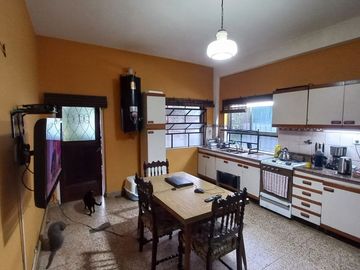 PH en venta de 2 dormitorios c/ cochera en Castelar