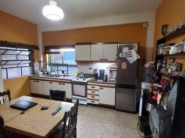 PH en venta de 2 dormitorios c/ cochera en Castelar