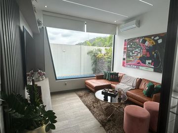 VENDO HERMOSA CASA EN URBANIZACION CONDADO VINCOLINCI