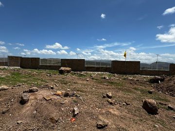 VENTA DE TERRENO SUBURBIO VIÑEDOS SANTA MARIA SLP