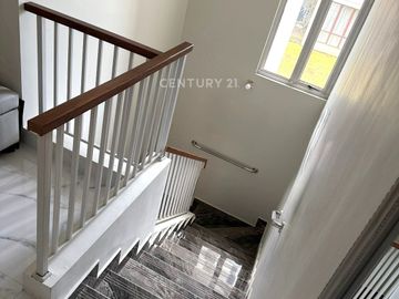 Rumah Bagus Modern Di Cluster Discovery Bintaro 10480