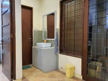 Rumah Siap Huni Rungkut Asri Surabaya