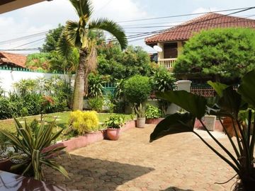Dijual Cepat Rumah Di Ciracas - Jakarta Timur, baru renovasi Siap Huni.